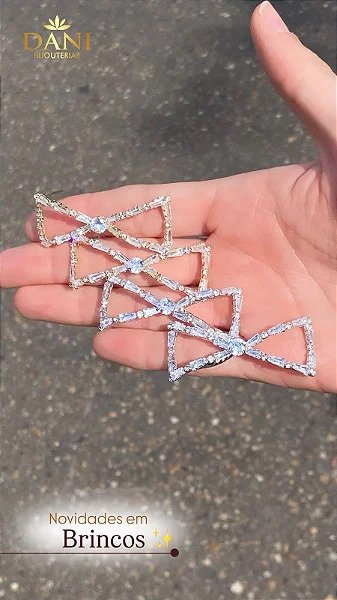 Brinco Infinity Glam