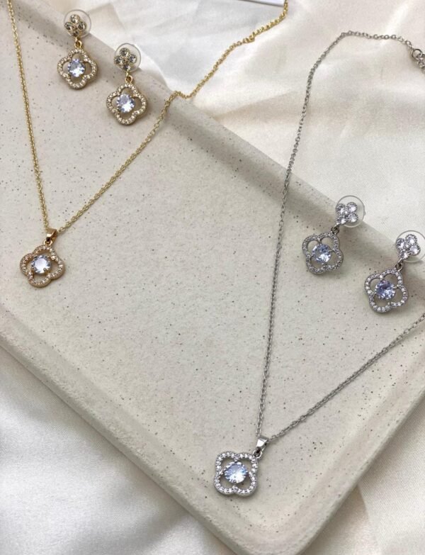 Conjunto Colar Flor de Luz